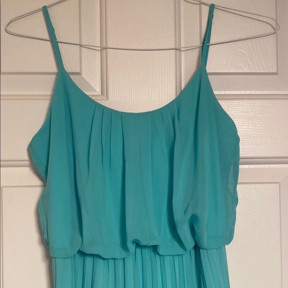 Elegant Teal Maxi Dress - Picture 3 of 5